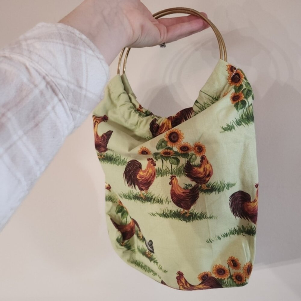 Chicken purse ! Cotton bag metal band, handmade, adorable new.